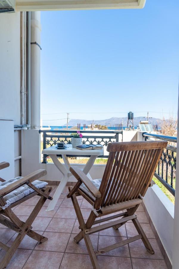 Bluewind Apartments - Near The Sea كيساموس المظهر الخارجي الصورة